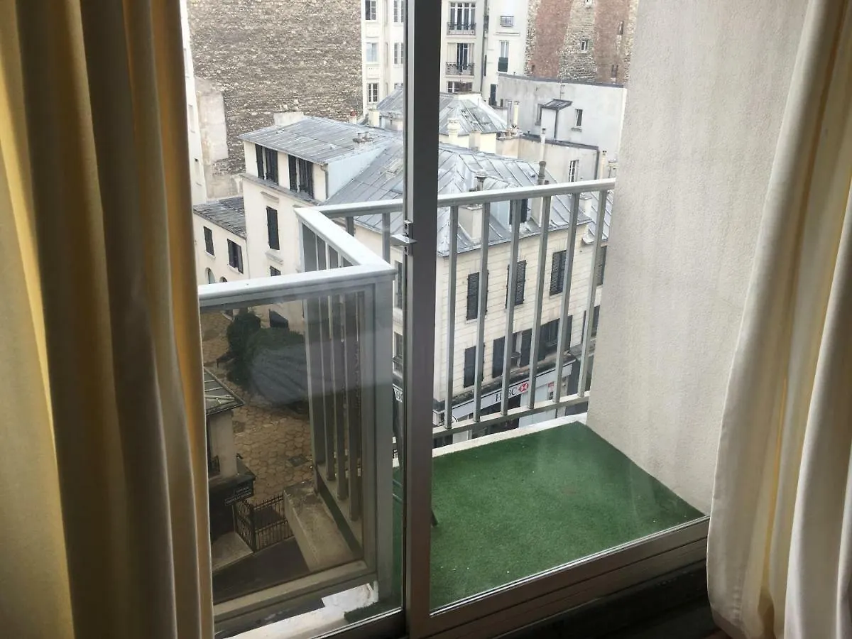 Apartment Rue De La Pompe Paris