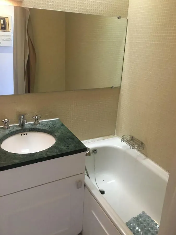 Apartment Rue De La Pompe Paris