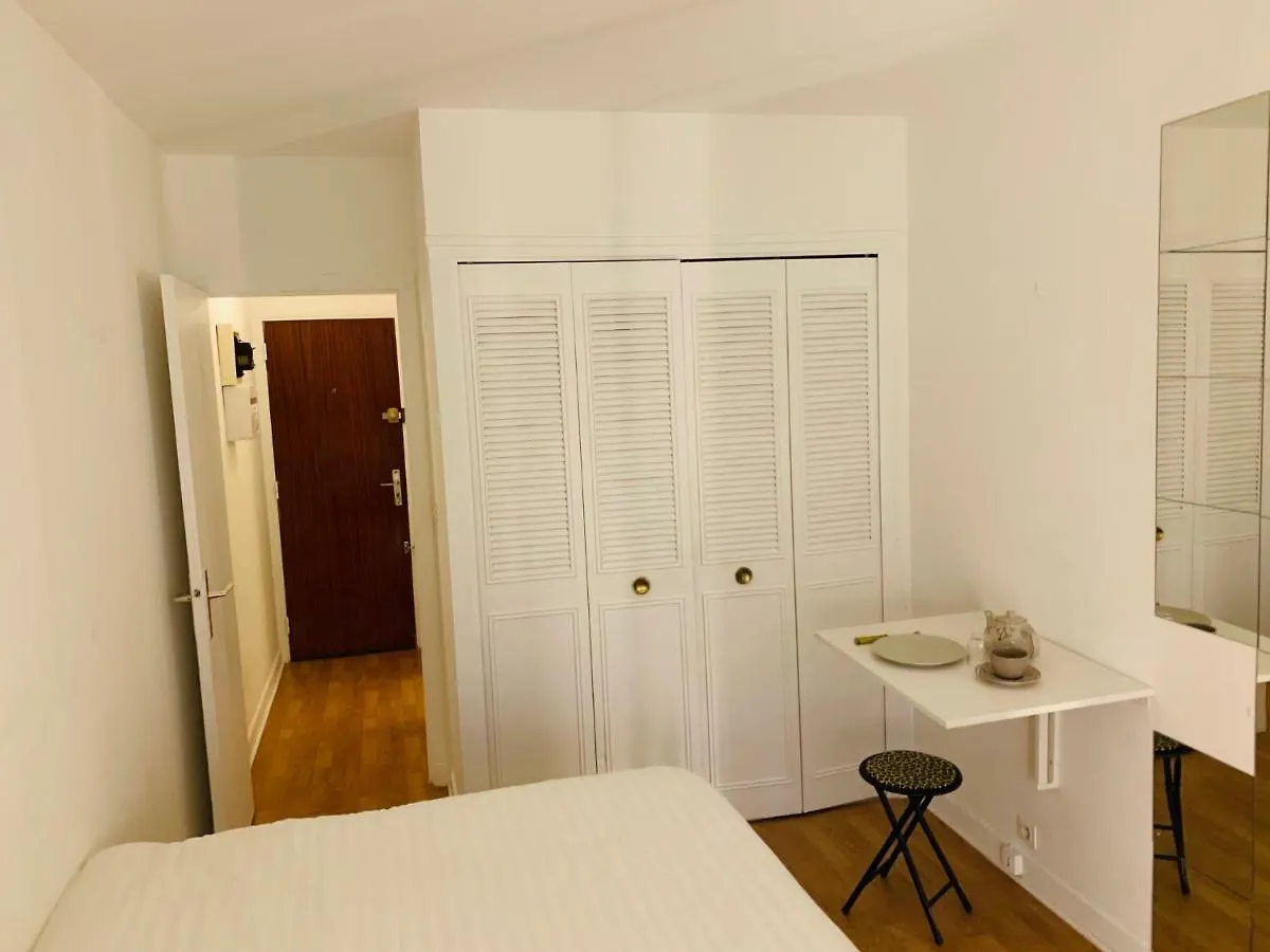 Apartment Rue De La Pompe Paris 0*,  France